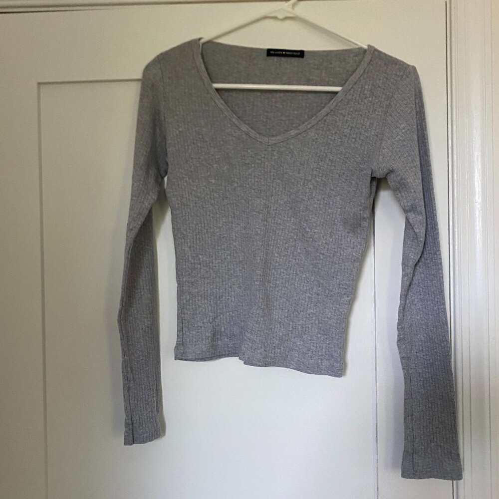 Brandy Melville Ribbed Grey Long Sleeve Top